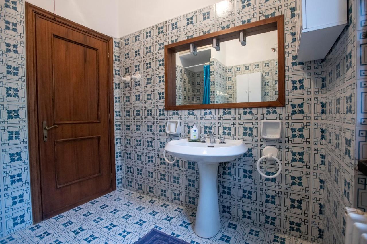 080 - La Villa Storica Il Vigneto 45B, Terrazza Sul Mare - Parcheggio Privato Gratis مونيلّي المظهر الخارجي الصورة