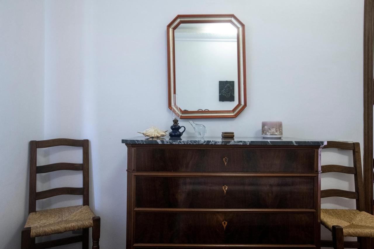 080 - La Villa Storica Il Vigneto 45B, Terrazza Sul Mare - Parcheggio Privato Gratis مونيلّي المظهر الخارجي الصورة