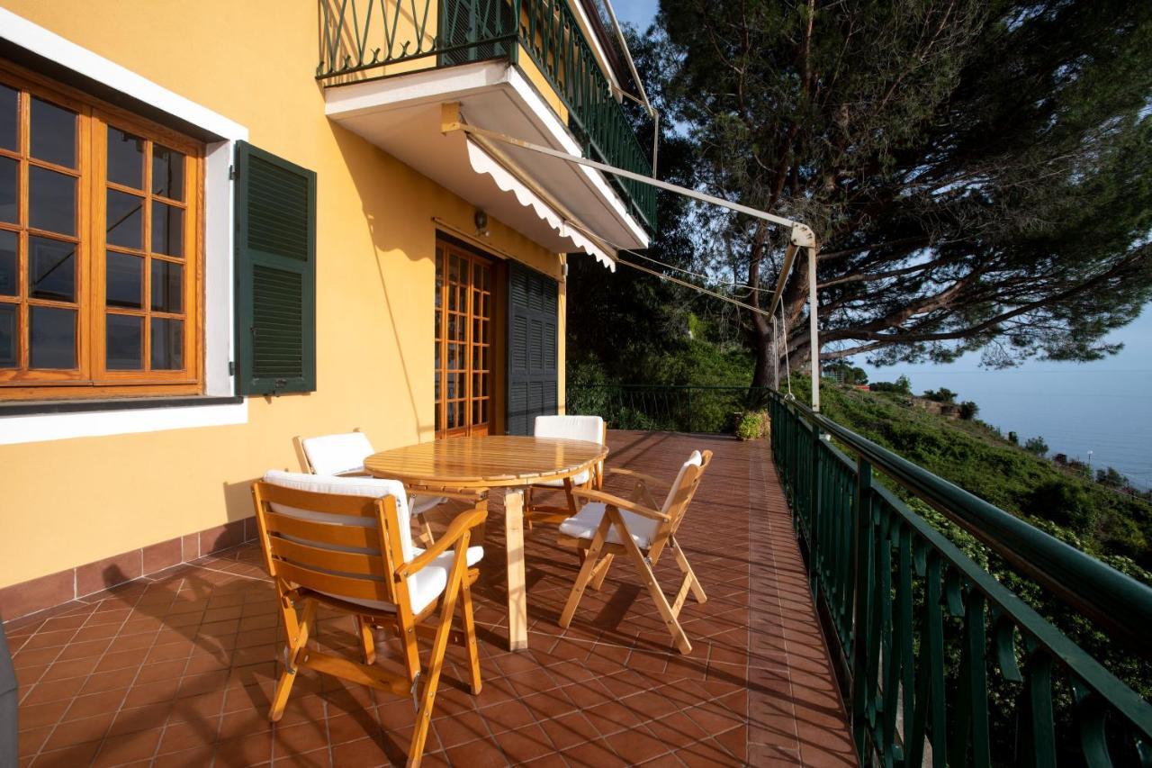 080 - La Villa Storica Il Vigneto 45B, Terrazza Sul Mare - Parcheggio Privato Gratis مونيلّي المظهر الخارجي الصورة