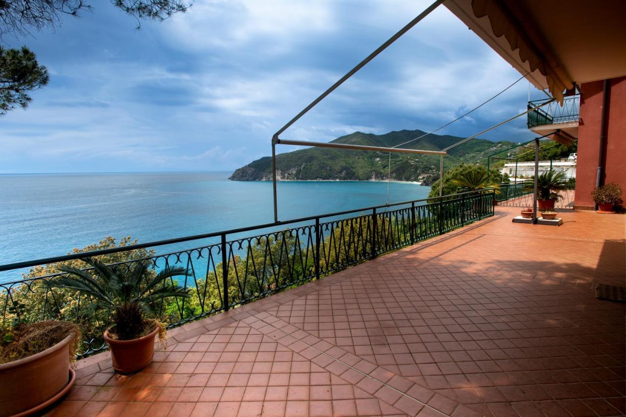 080 - La Villa Storica Il Vigneto 45B, Terrazza Sul Mare - Parcheggio Privato Gratis مونيلّي المظهر الخارجي الصورة